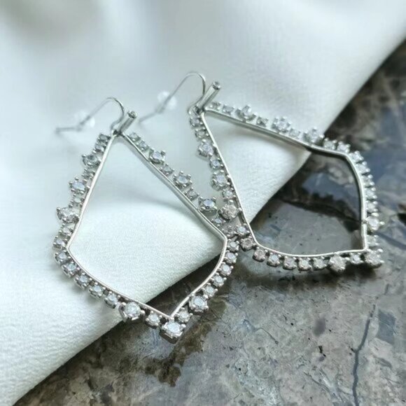 Kendra Scott Stud Earrings - Picture 3 of 3